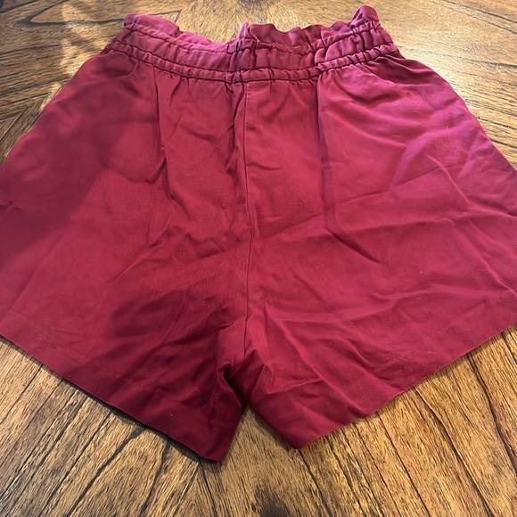 H&M Maroon High Waisted Shorts - Picture 2 of 3